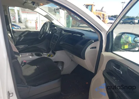 2012 Dodge Grand Caravan Sxt z USA, uszkodzony, nr VIN 2C4RDGCG7CR219223